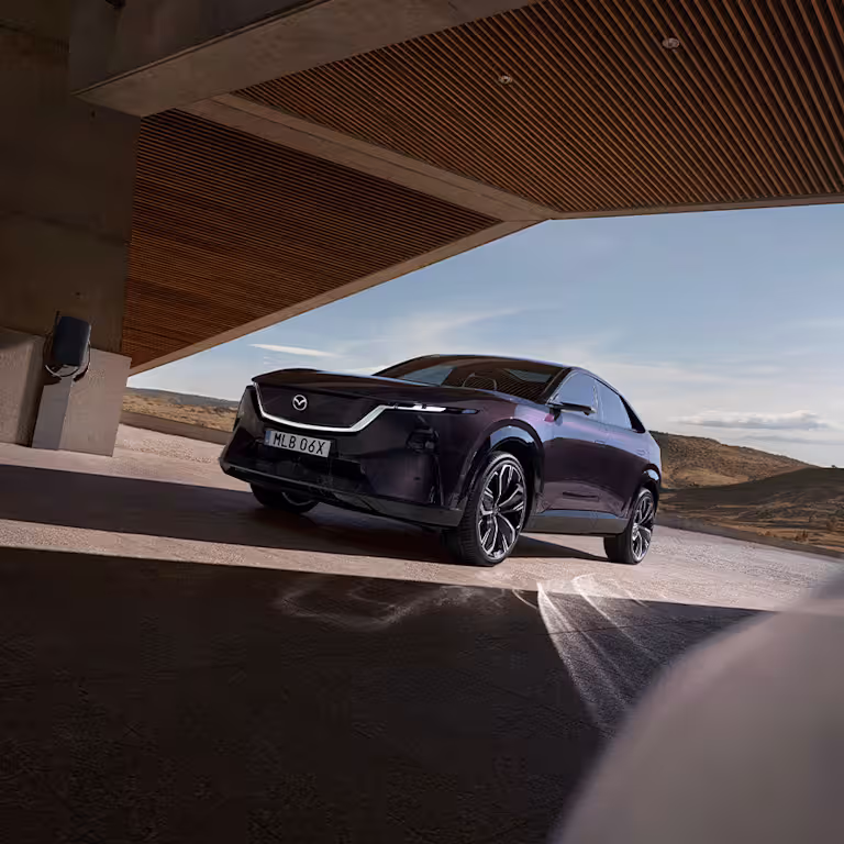 Mazda CX-6e hos Karmauto