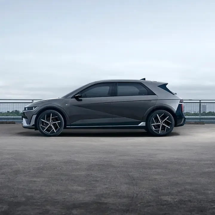 Profilbild av Hyundai IONIQ 5 utomhus